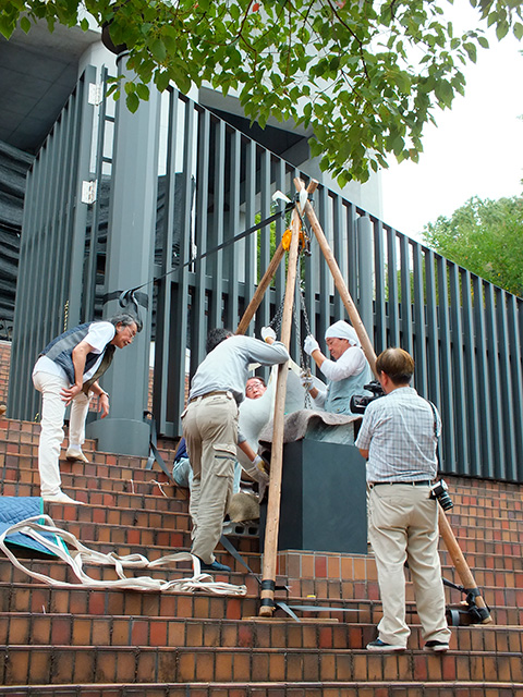 2016年9月12日／京都造形芸術大学大理石彫刻作品「風の環2011 -絆-」／3.11慰霊モニュメント1/3モデル／武藤順九作