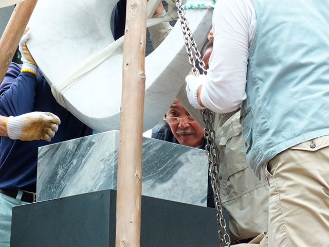 2016年9月12日／京都造形芸術大学大理石彫刻作品「風の環2011 -絆-」／3.11慰霊モニュメント1/3モデル／武藤順九作